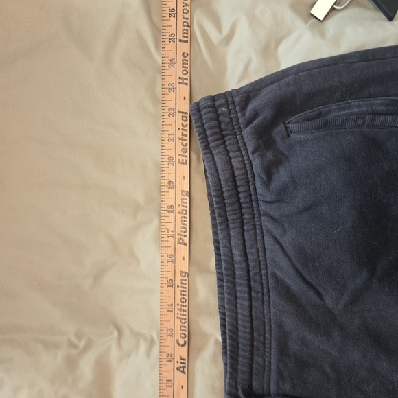 Bass Pro Shops Black Athletic Shorts - Picture 4 of 5